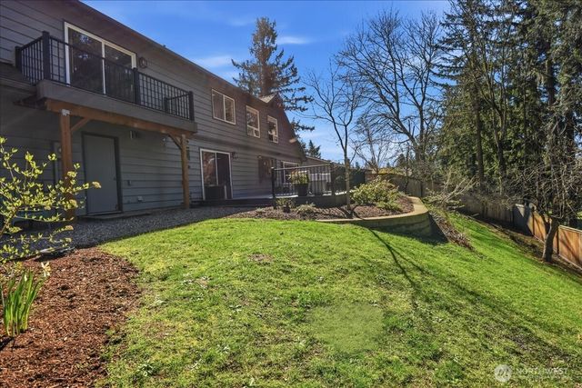 17035 136th Place SE, Renton, WA 98058