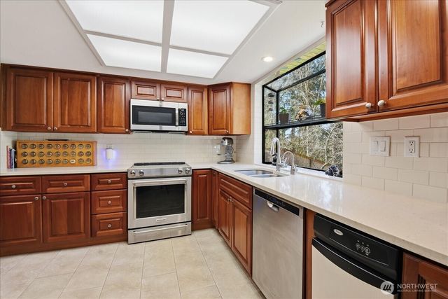 17035 136th Place SE, Renton, WA 98058