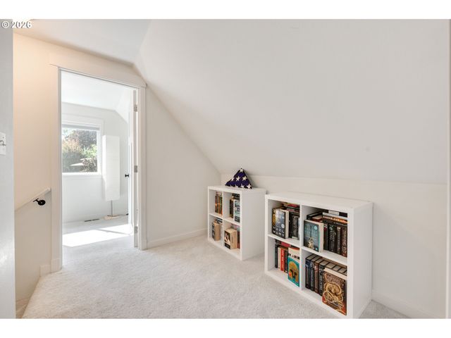 8615 Sw PINEBROOK St, Tigard, OR 97224