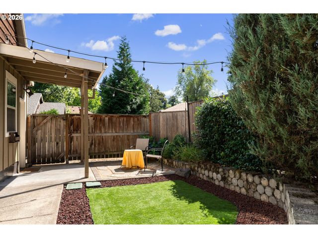 8615 Sw PINEBROOK St, Tigard, OR 97224