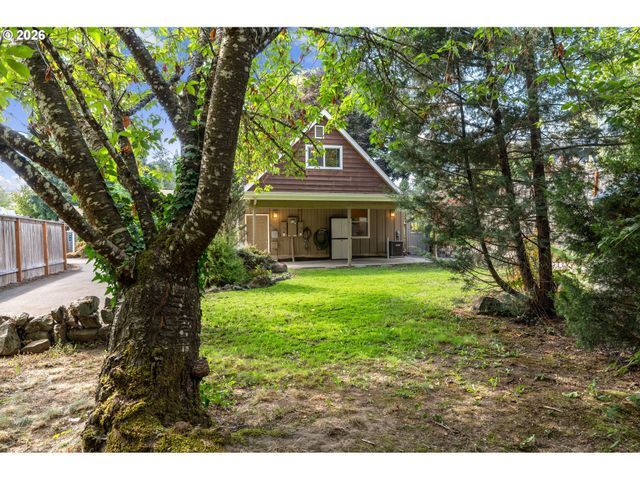 8615 Sw PINEBROOK St, Tigard, OR 97224