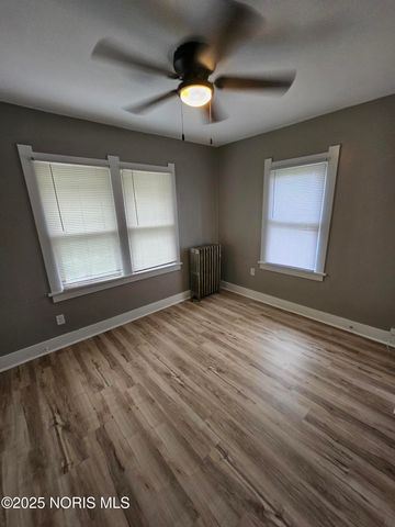 1114 N Superior Street, Toledo, OH 43604