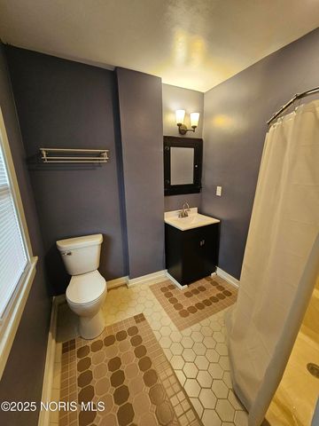 1114 N Superior Street, Toledo, OH 43604