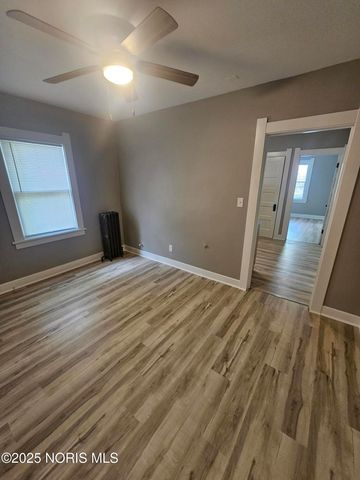 1114 N Superior Street, Toledo, OH 43604