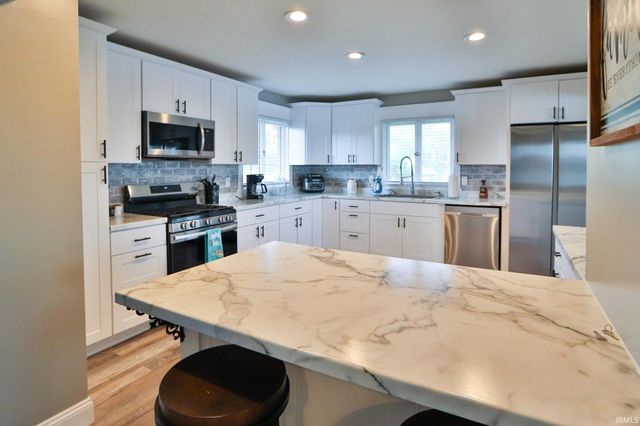 5547 N West Shafer Drive, Monticello, IN 47960