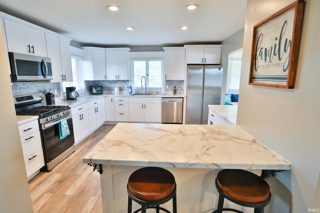 5547 N West Shafer Drive, Monticello, IN 47960