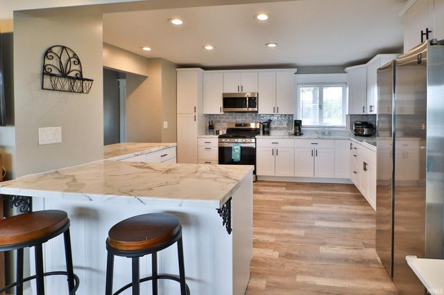 5547 N West Shafer Drive, Monticello, IN 47960
