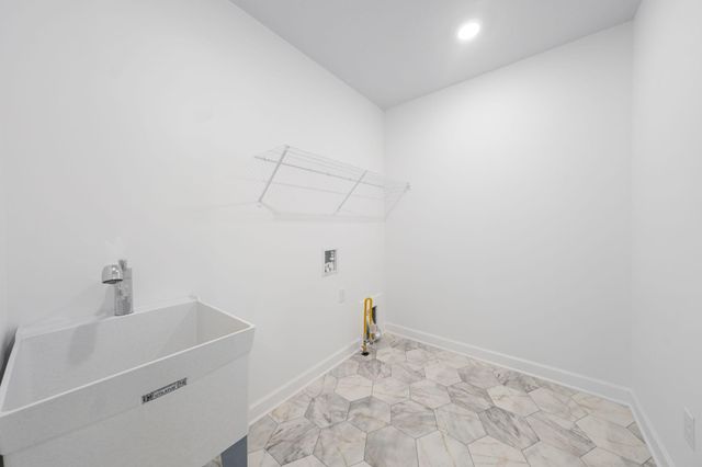 18524 Lincoln Street NW, Elk River, MN 55330