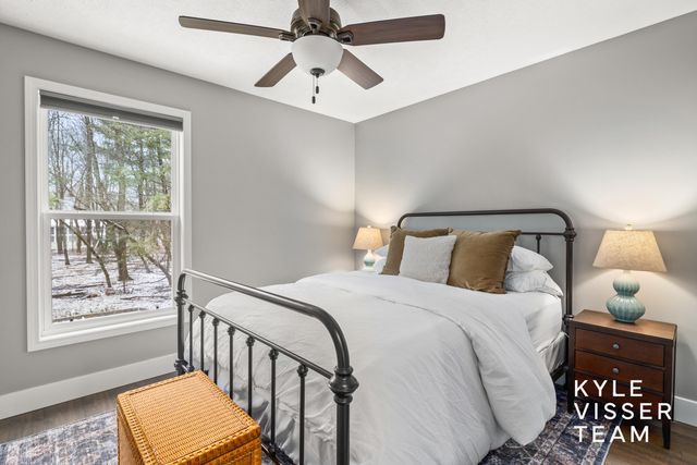 7033 Concolor Drive NE, Rockford, MI 49341