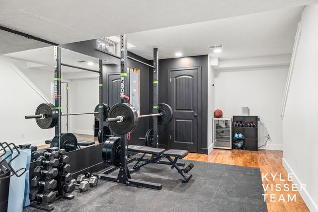 7033 Concolor Drive NE, Rockford, MI 49341