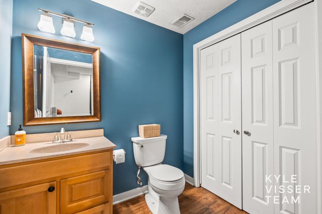 7033 Concolor Drive NE, Rockford, MI 49341