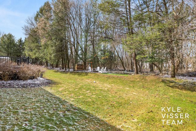 7033 Concolor Drive NE, Rockford, MI 49341