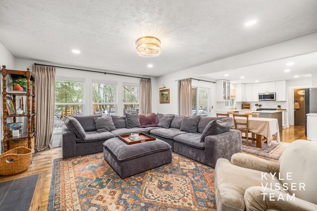 7033 Concolor Drive NE, Rockford, MI 49341