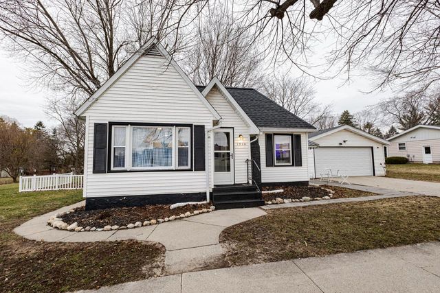 1514 River DRIVE, Watertown, WI 53094