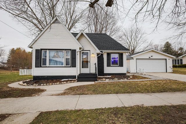 1514 River DRIVE, Watertown, WI 53094