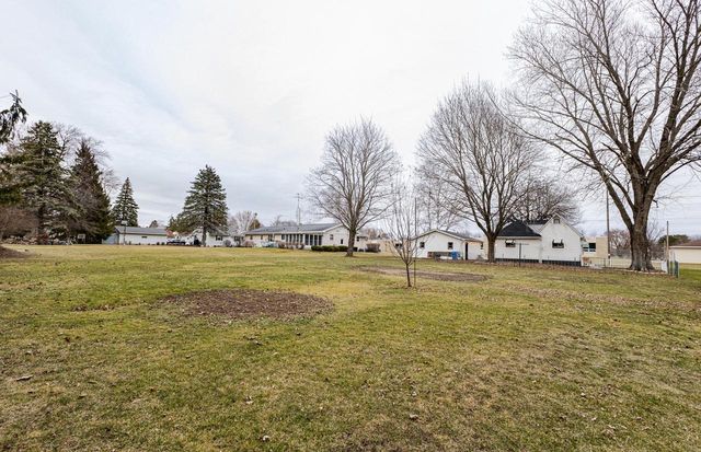 1514 River DRIVE, Watertown, WI 53094