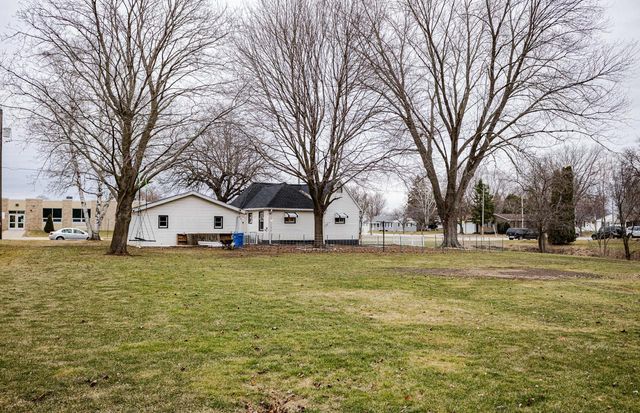 1514 River DRIVE, Watertown, WI 53094