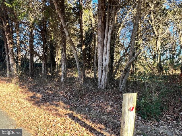 BAY DR, Chaptico, MD 20621