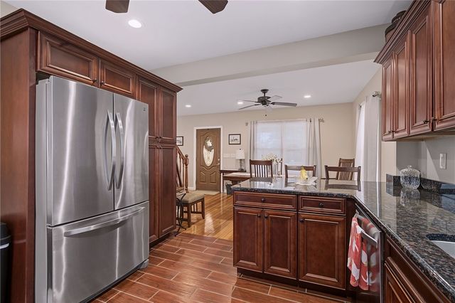 81 Rogers Avenue, Barrington, RI 02806
