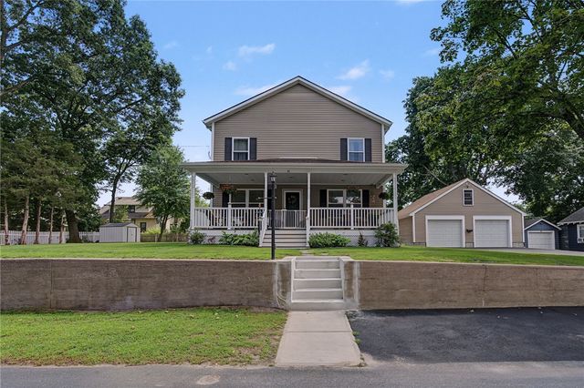81 Rogers Avenue, Barrington, RI 02806