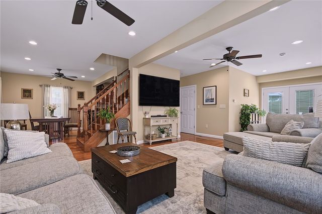 81 Rogers Avenue, Barrington, RI 02806