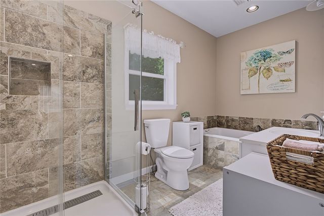 81 Rogers Avenue, Barrington, RI 02806