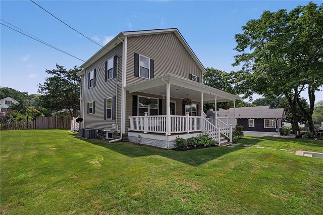 81 Rogers Avenue, Barrington, RI 02806