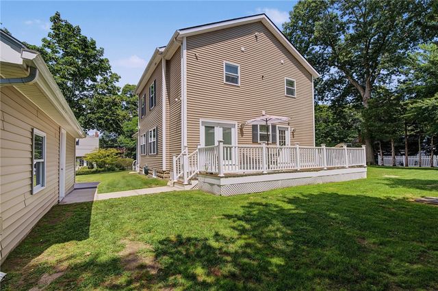 81 Rogers Avenue, Barrington, RI 02806
