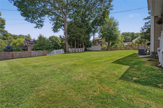 81 Rogers Avenue, Barrington, RI 02806