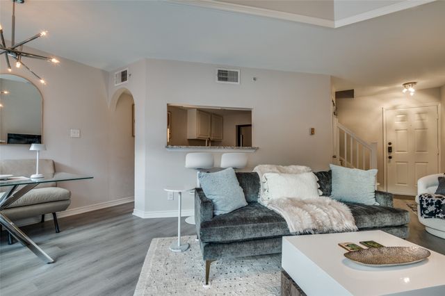 3033 San Jacinto Street 323, Dallas, TX 75204