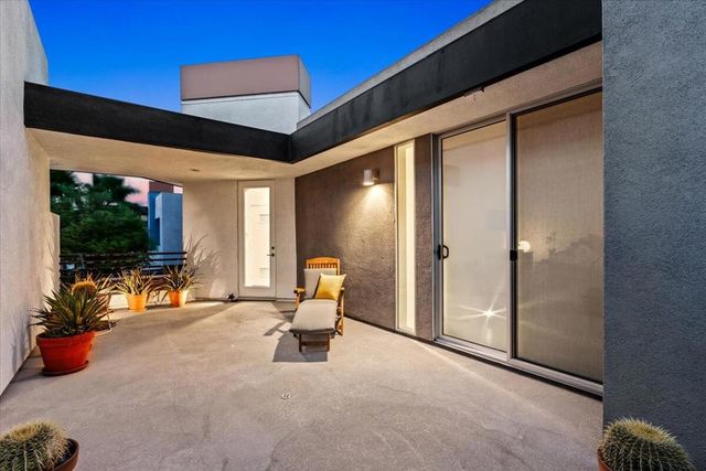 222 Breeze Loop, Palm Springs, CA 92262