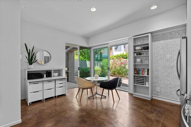 222 Breeze Loop, Palm Springs, CA 92262