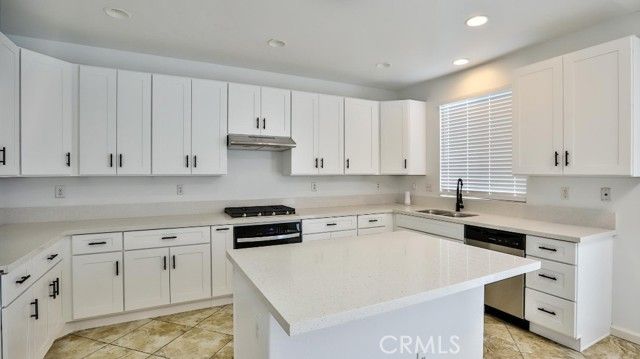 13957 Katelyn Street, Hesperia, CA 92345