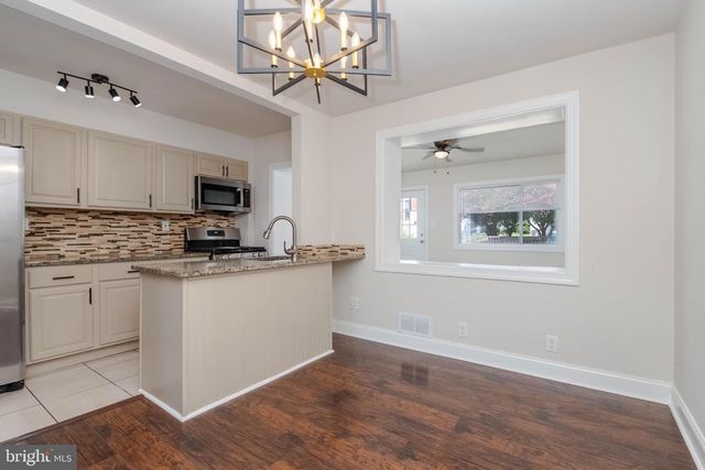 1606 SEARLES RD, Baltimore, MD 21222