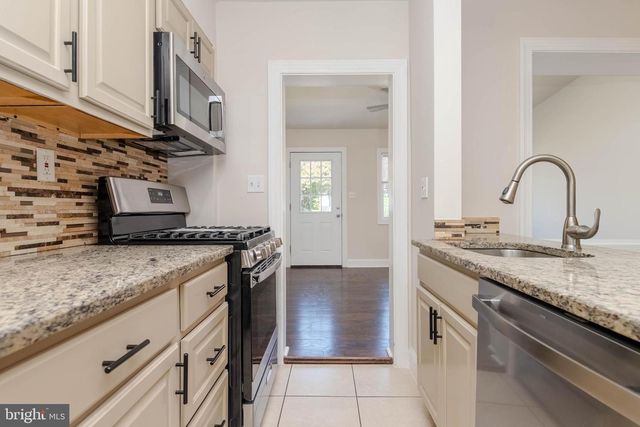 1606 SEARLES RD, Baltimore, MD 21222