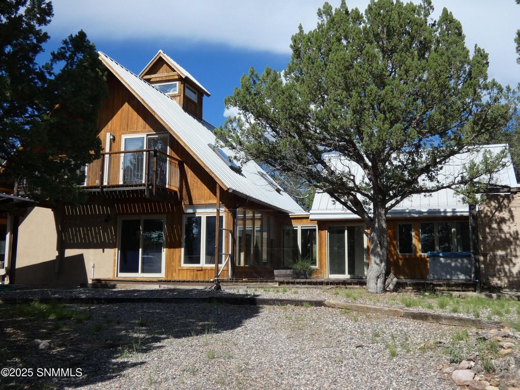 44 Owens Road, Silver City, NM 88061