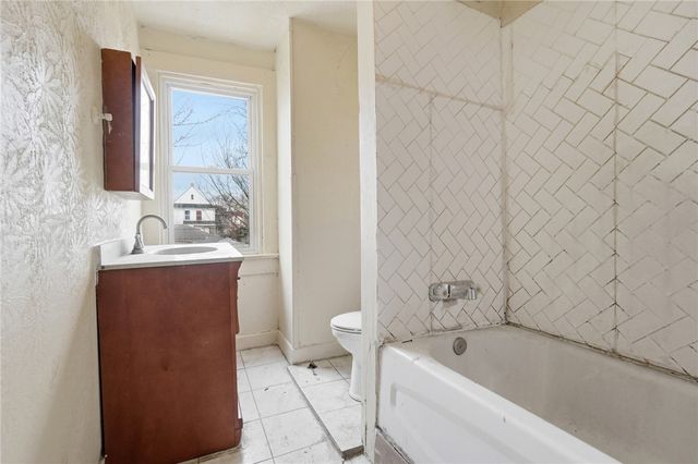 63 McOwen Street, Dayton, OH 45405