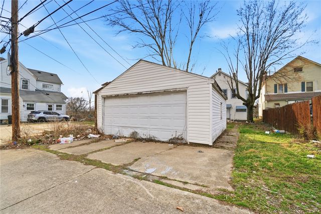 63 McOwen Street, Dayton, OH 45405