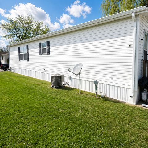 19 SAINT FRANCIS Drive, Bourbonnais, IL 60914