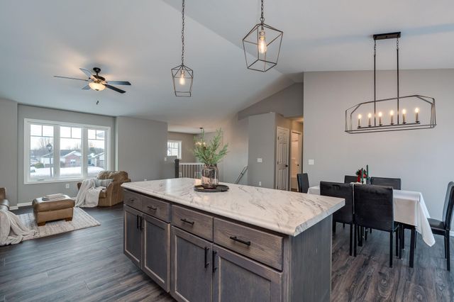 108 Ella Court, Mankato, MN 56001