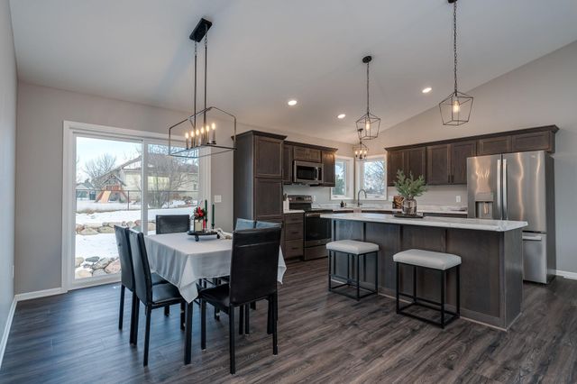 108 Ella Court, Mankato, MN 56001