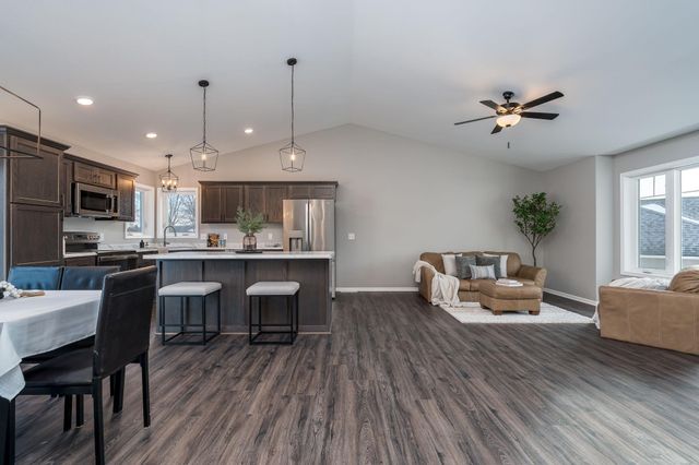 108 Ella Court, Mankato, MN 56001