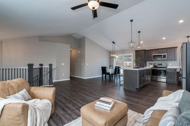 108 Ella Court, Mankato, MN 56001