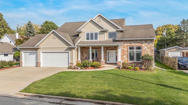 1606 S CARVER LANE, Appleton, WI 54914