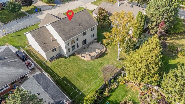 1606 S CARVER LANE, Appleton, WI 54914