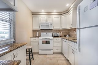 1700 Pine Valley DR 207, Fort Myers, FL 33907