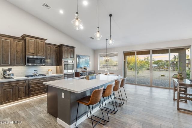 5731 E WINDSTONE Trail, Cave Creek, AZ 85331