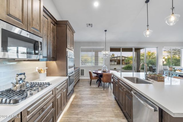 5731 E WINDSTONE Trail, Cave Creek, AZ 85331