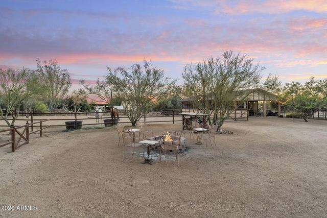 5731 E WINDSTONE Trail, Cave Creek, AZ 85331