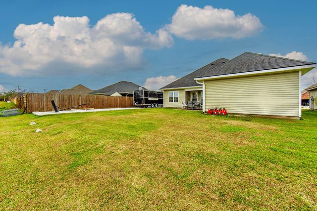 219 Blue Ridge Dr, Gray, LA 70359